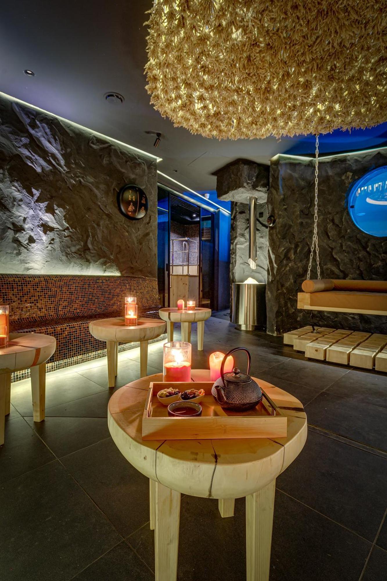 Sadu Hotel Almaty, A Member Of Radisson Individuals Екстер'єр фото